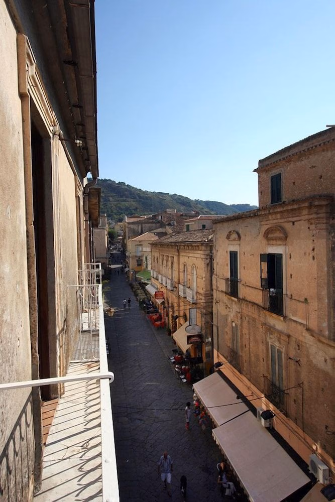 Donnaciccina Accomodation1