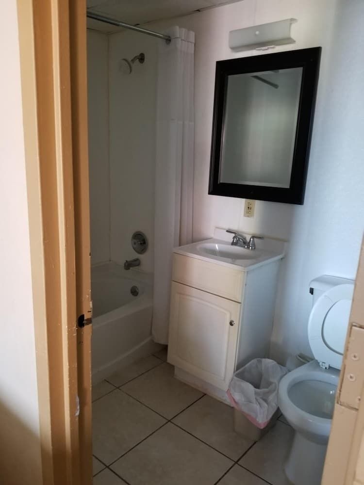 Cloud 9 Inn3