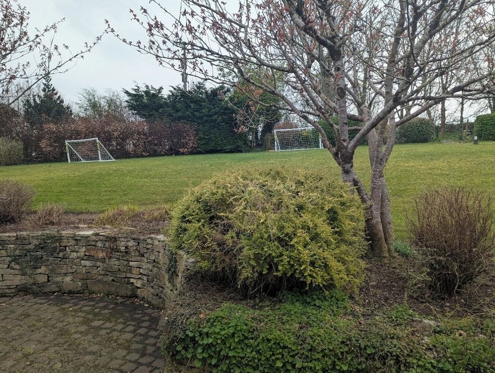 Willowbank House0