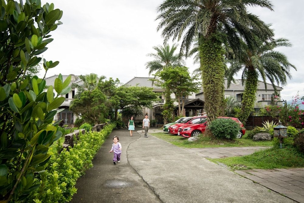 The Dew B&B2