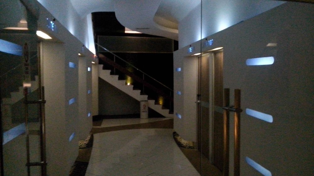 Space Hotel2