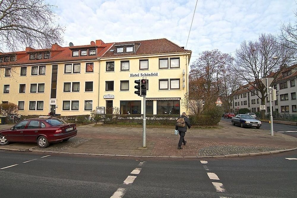 Hotel Schonfeld0