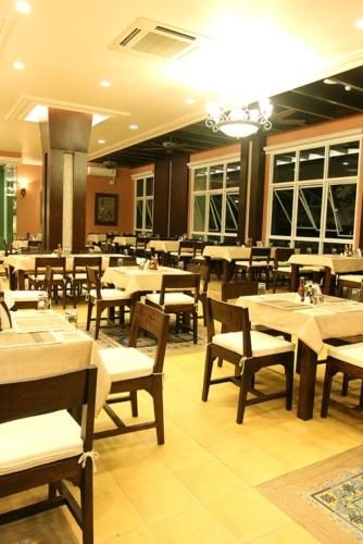 โรงแรมช.พาเลส (Chour Palace Hotel)3