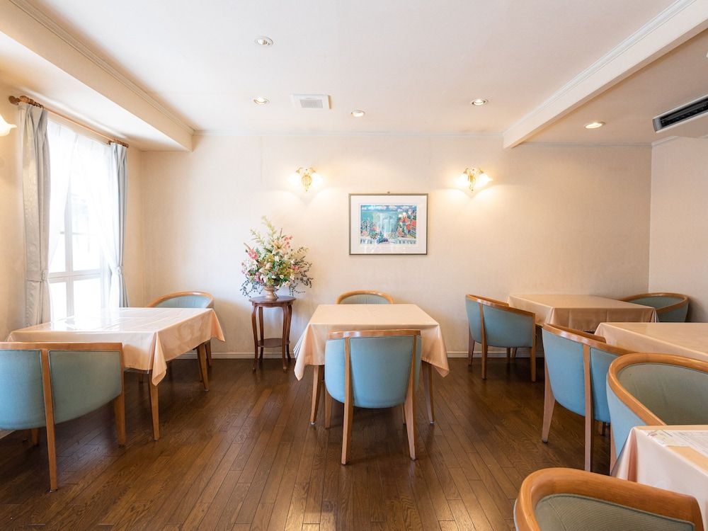 Hotel Charmant2