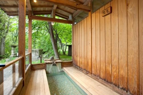 โรงแรมคุซะสึ (Kusatsu Hotel)2