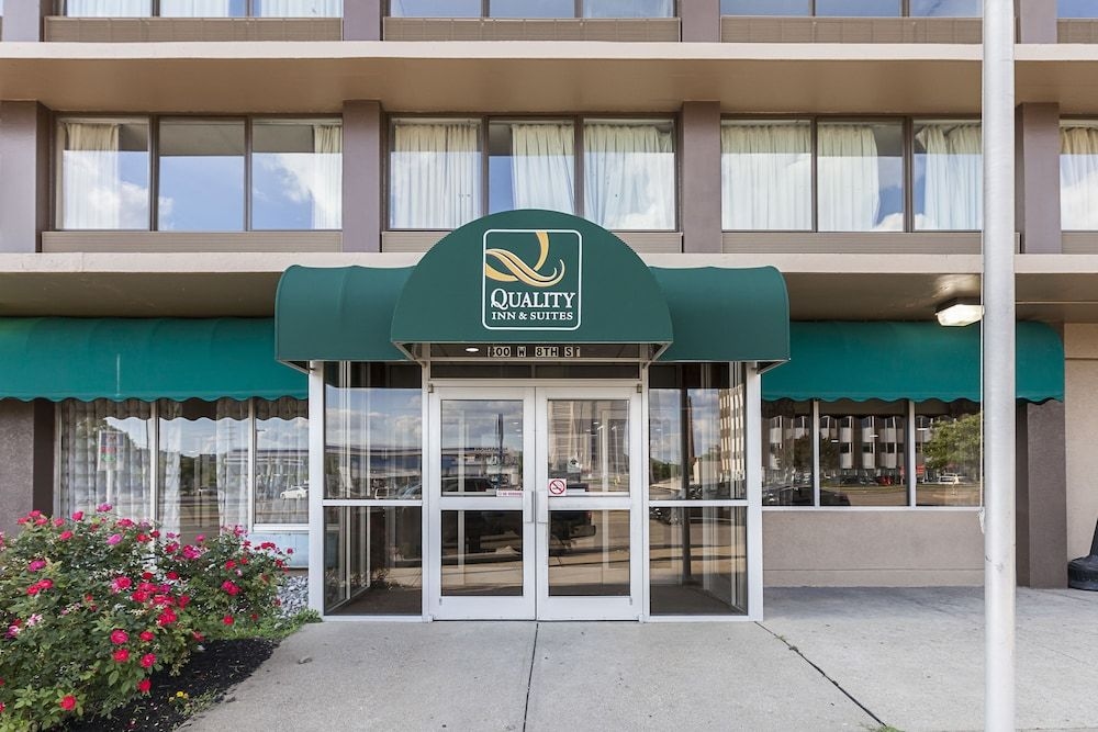 Quality Inn3