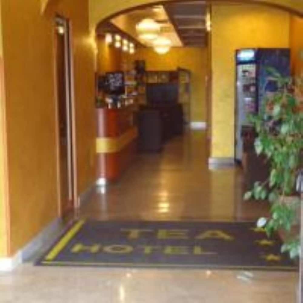 Tea Palace Hotel0