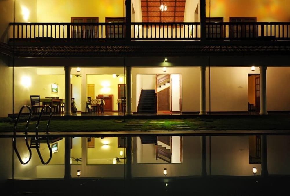 The Villa Romantica1