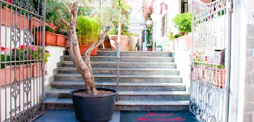 Hotel Marinella0
