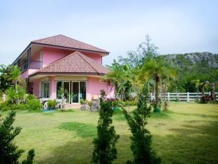 Nam Talay Resort4