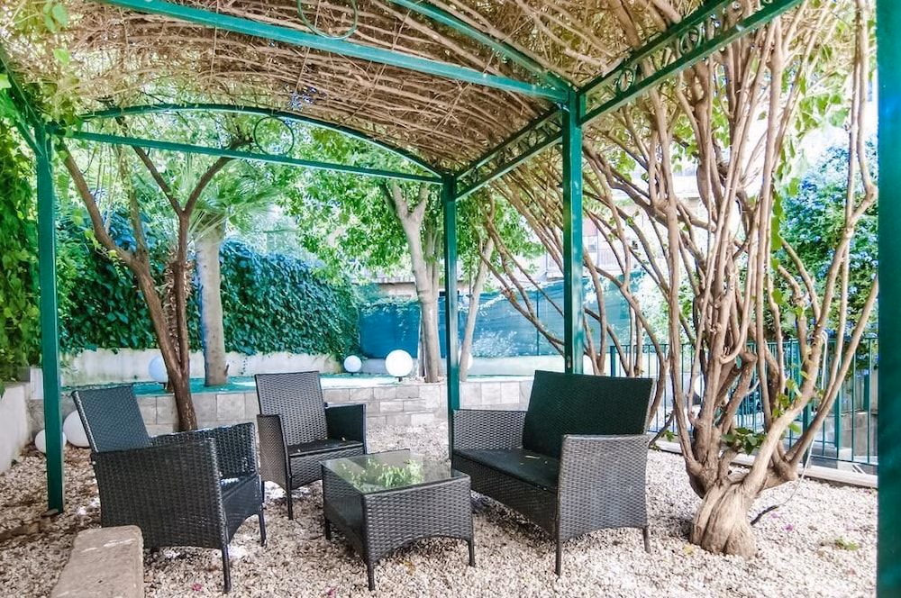 V-Accommodation0