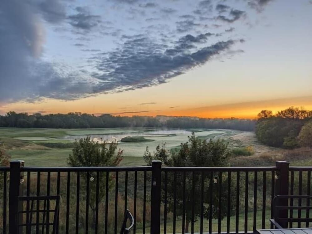 Boulders Inn & Suites - Polk City3