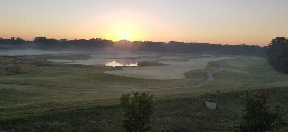 Boulders Inn & Suites - Polk City0