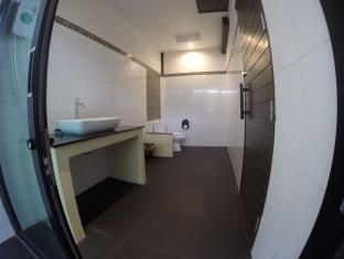 หลีเป๊ะ ซันเซ็ต บีช รีสอร์ท (Lipe Sunset Beach Resort)2