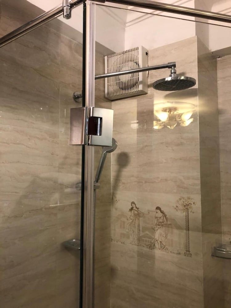 Ruby Hotel4