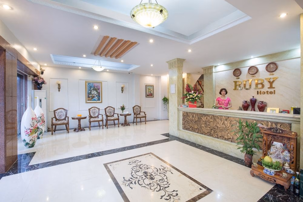 Ruby Hotel1