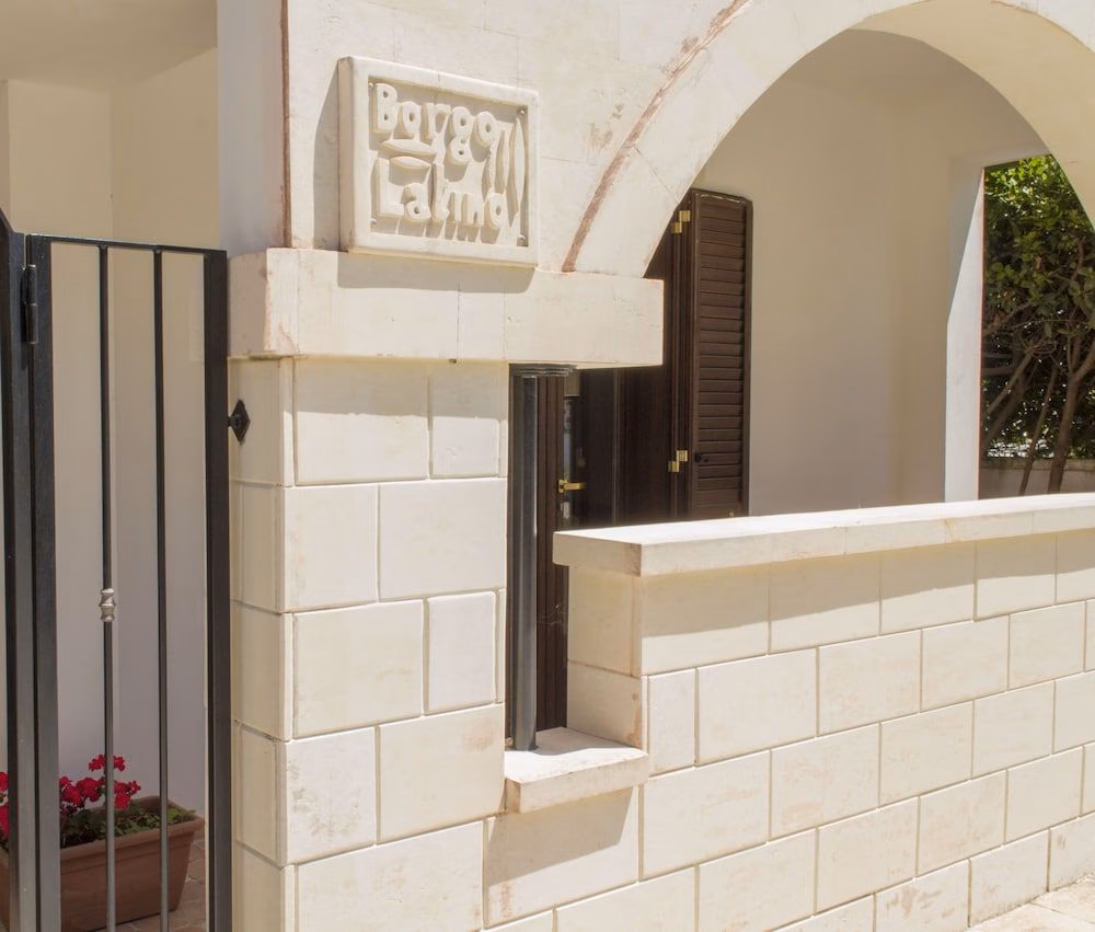 Residence Borgo Latino4