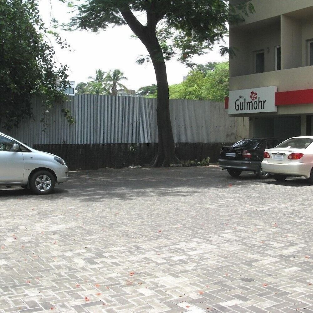 Hotel Gulmohr2