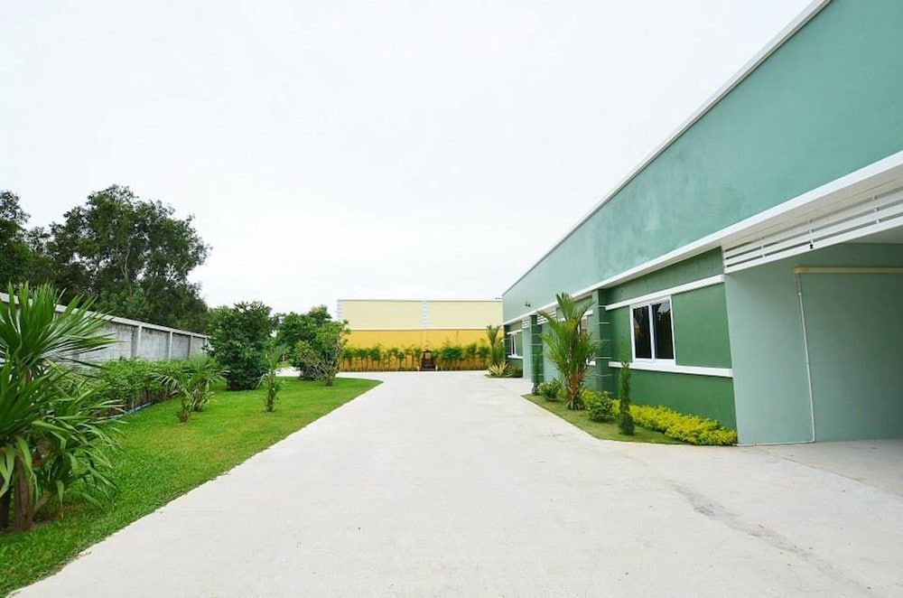 Aoon Tawan Resort4