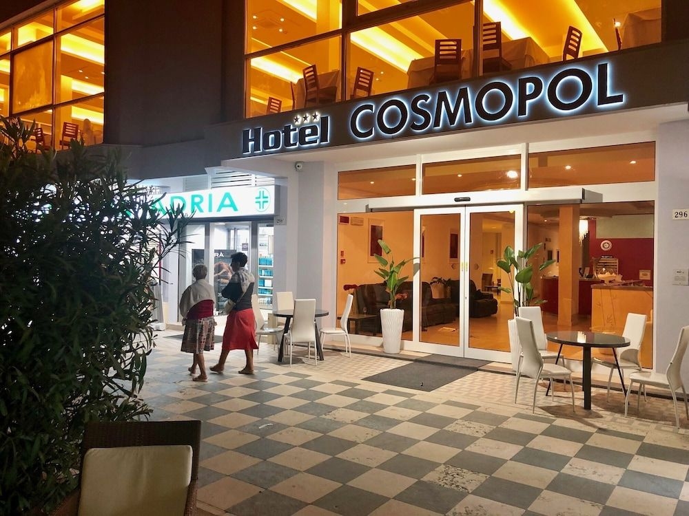 Hotel Cosmopol1