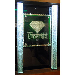 Hotel Emerald4