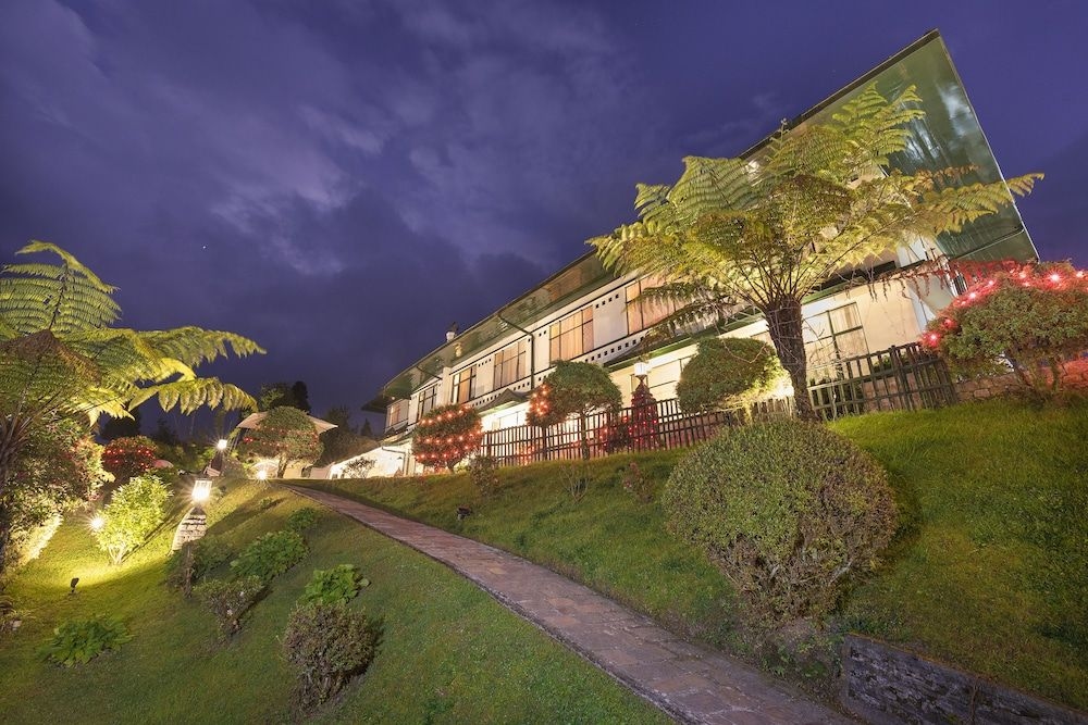 The Elgin Mount Pandim2