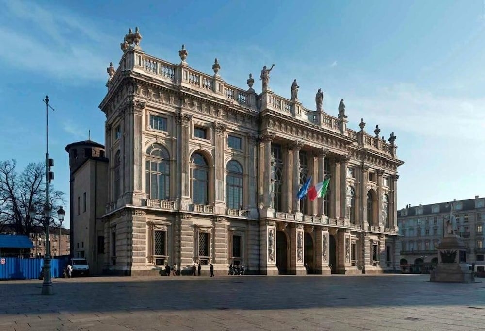 Piazza Castello Apartment3