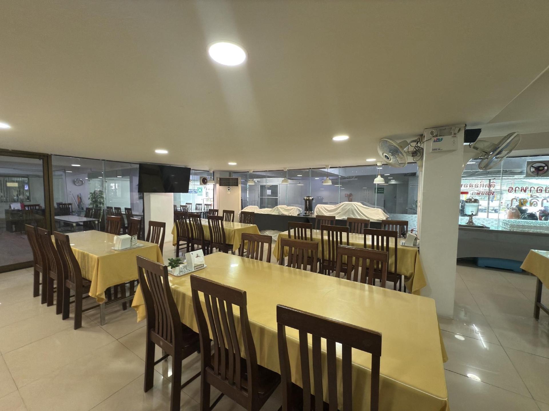 โรงแรมรีเจนท์ งามวงศ์วาน (Regent Ngamwongwan Hotel)2