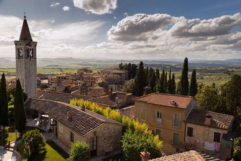 Castello Delle Serre0