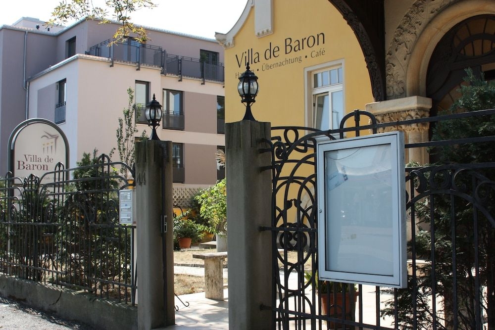 Villa De Baron1