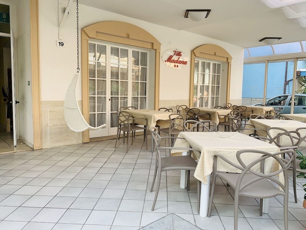 Hotel Villa Madana1