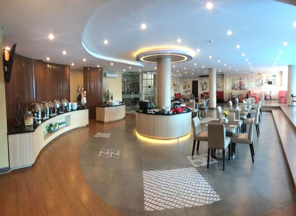 MJ Hotel3