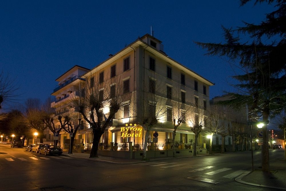 Hotel Byron1