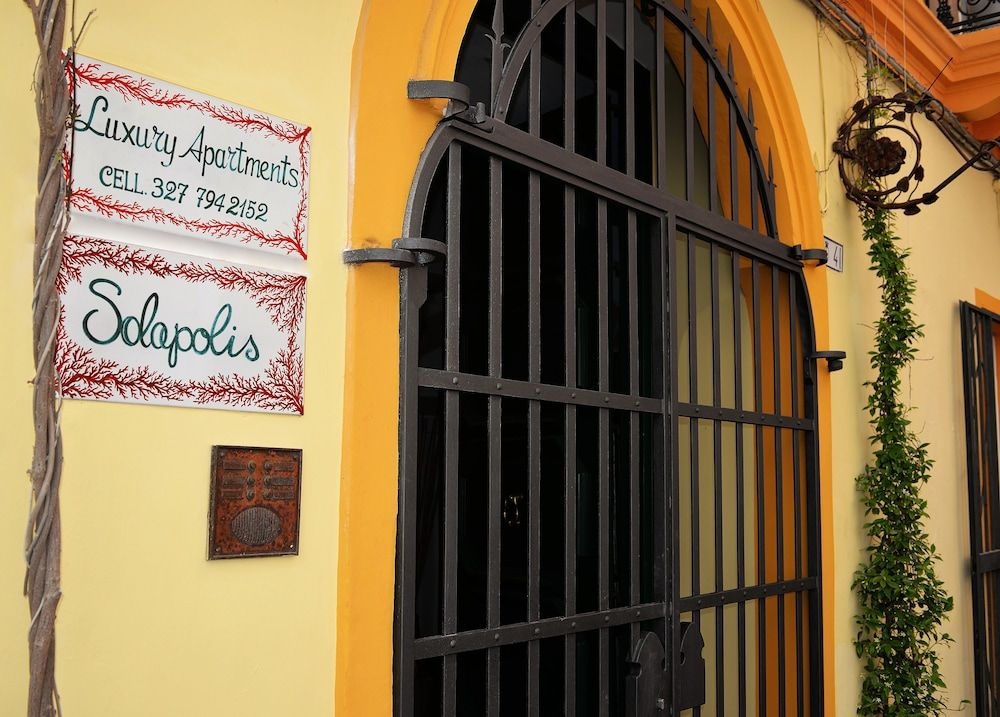 Palazzo Salapolis1