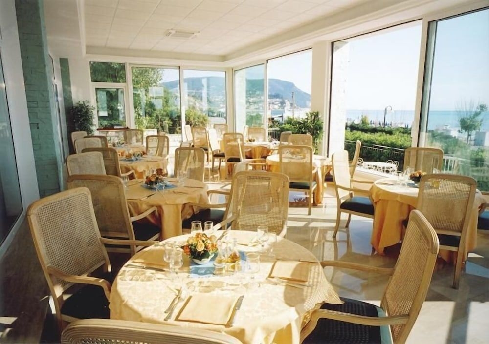 Hotel Numana Palace4