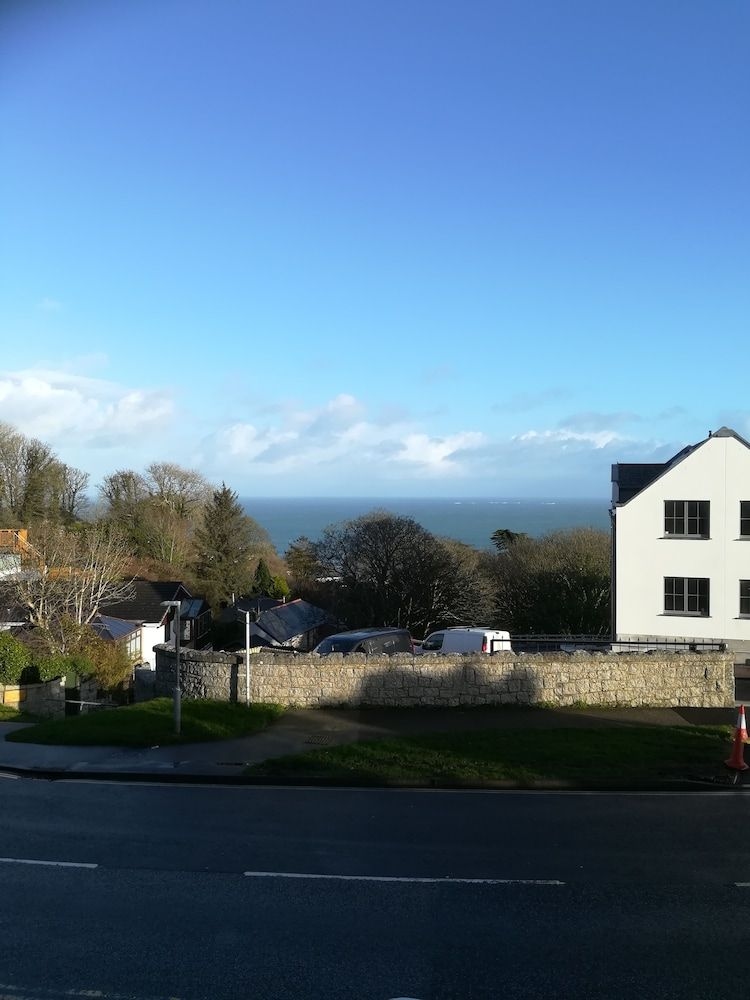 Thurlestone House1
