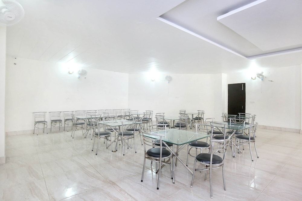 Hotel Nayyar2