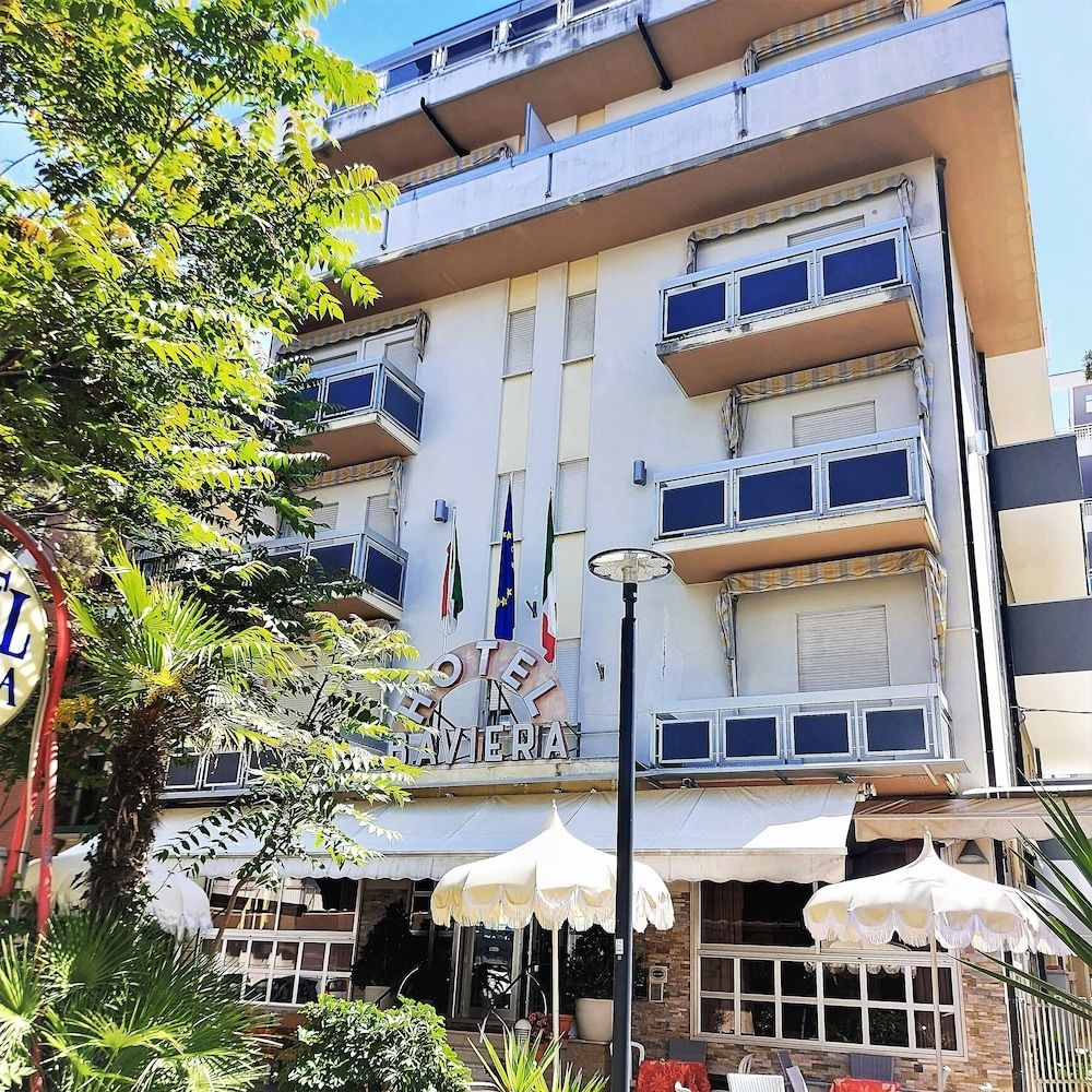 Hotel Baviera1