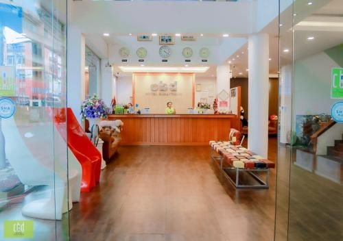 โรงแรมซีบีดี (CBD Hotel)2