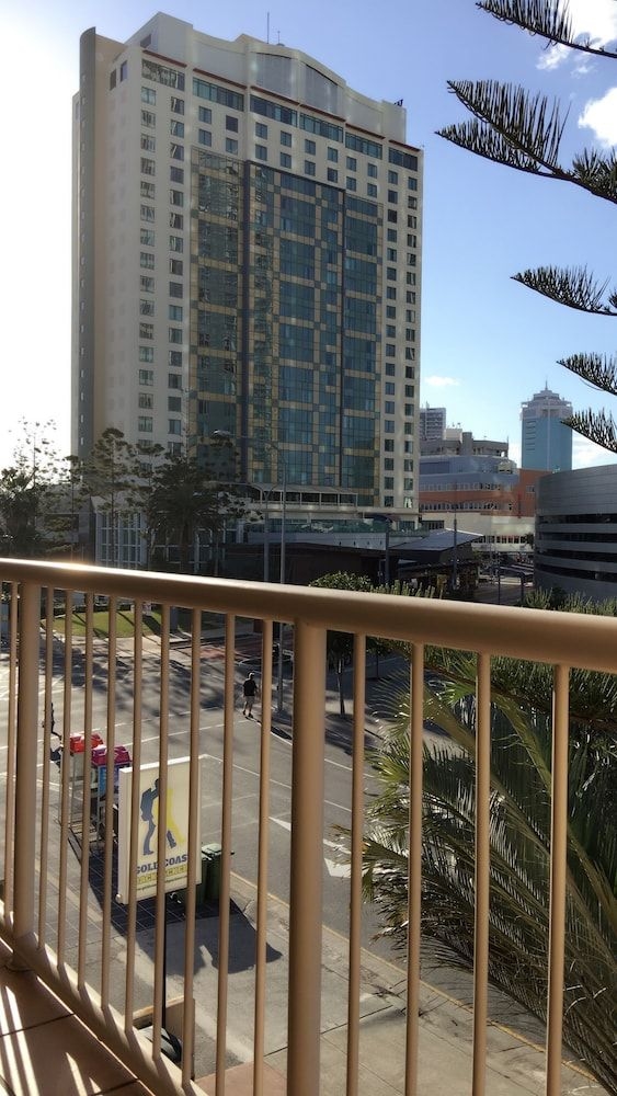 Gold Coast Backpackers1