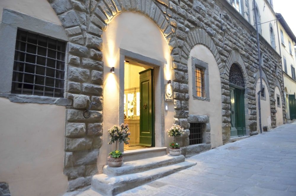 La Corte Di Ambra2