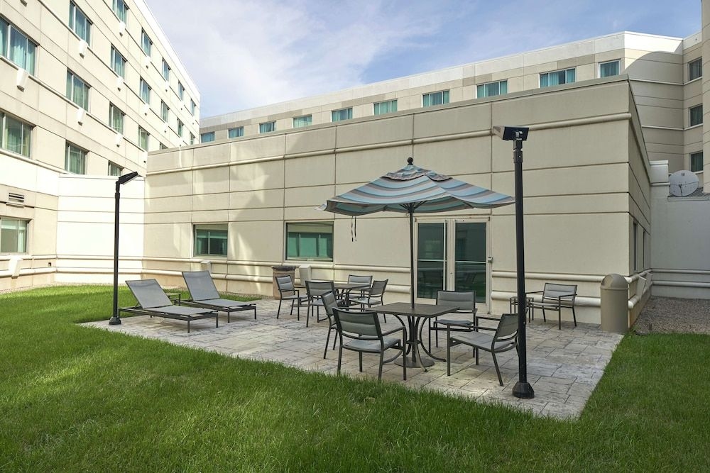 Hilton Cincinnati Airport3
