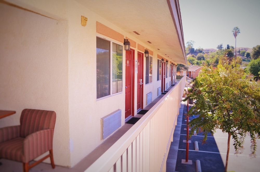 Loma Linda Inn1