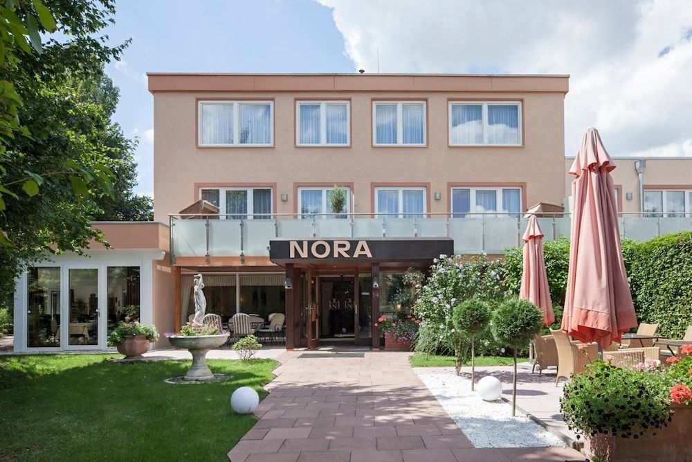 Hotel Nora0