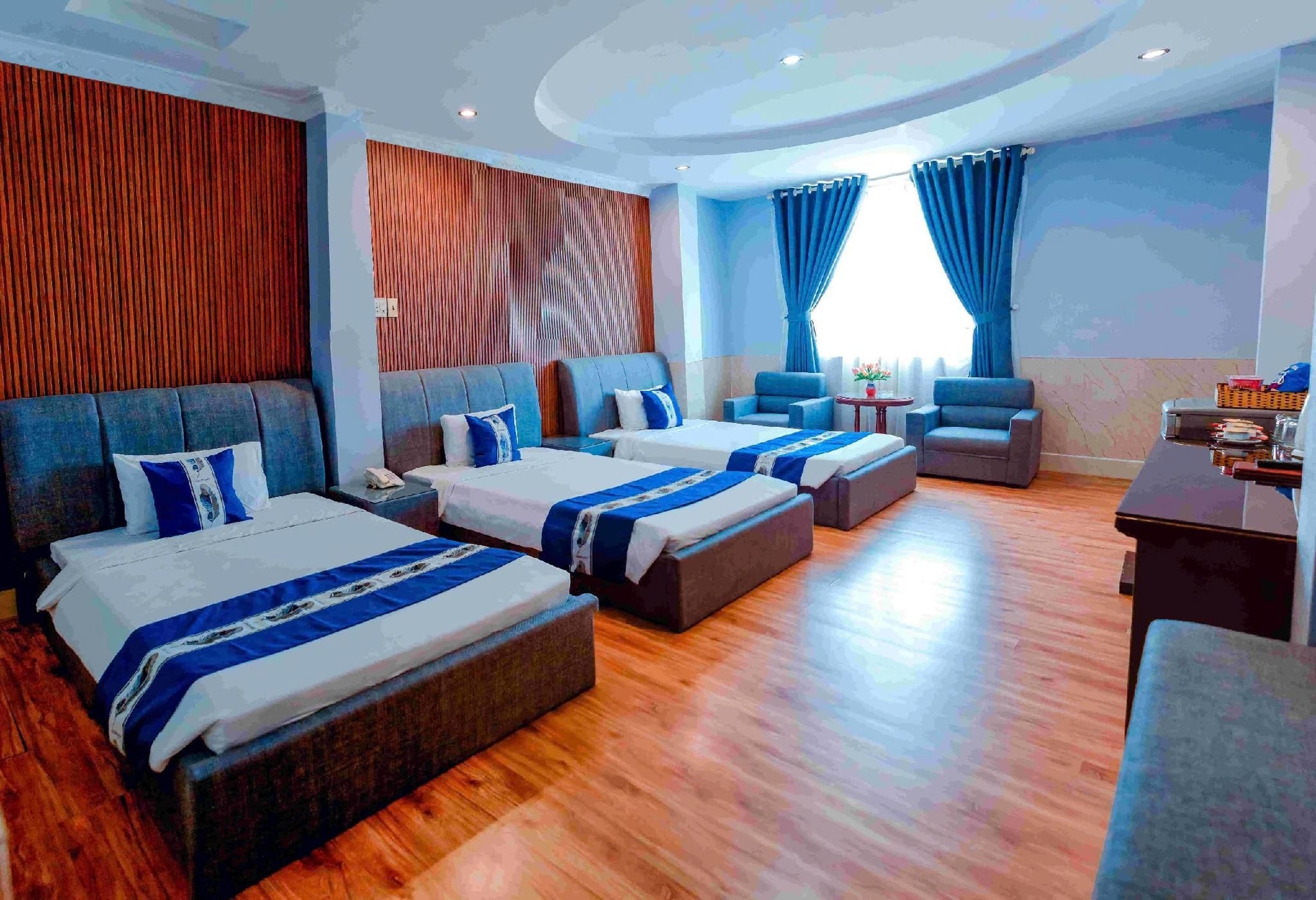 โรงแรมลินห์เฟือง 3 (Linh Phuong 3 Hotel)2