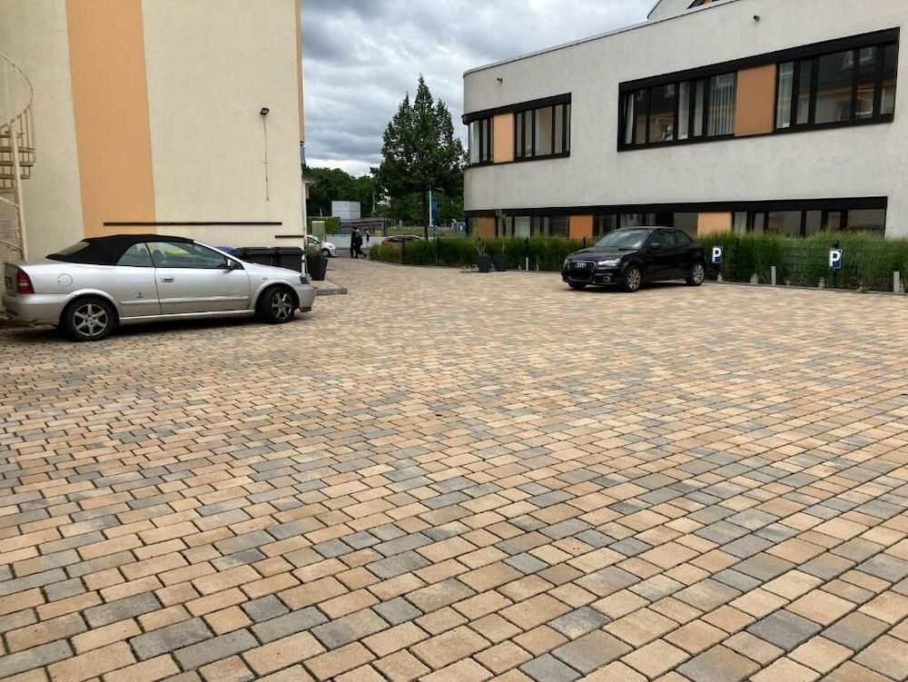 Hotel am Bayrischen Platz4