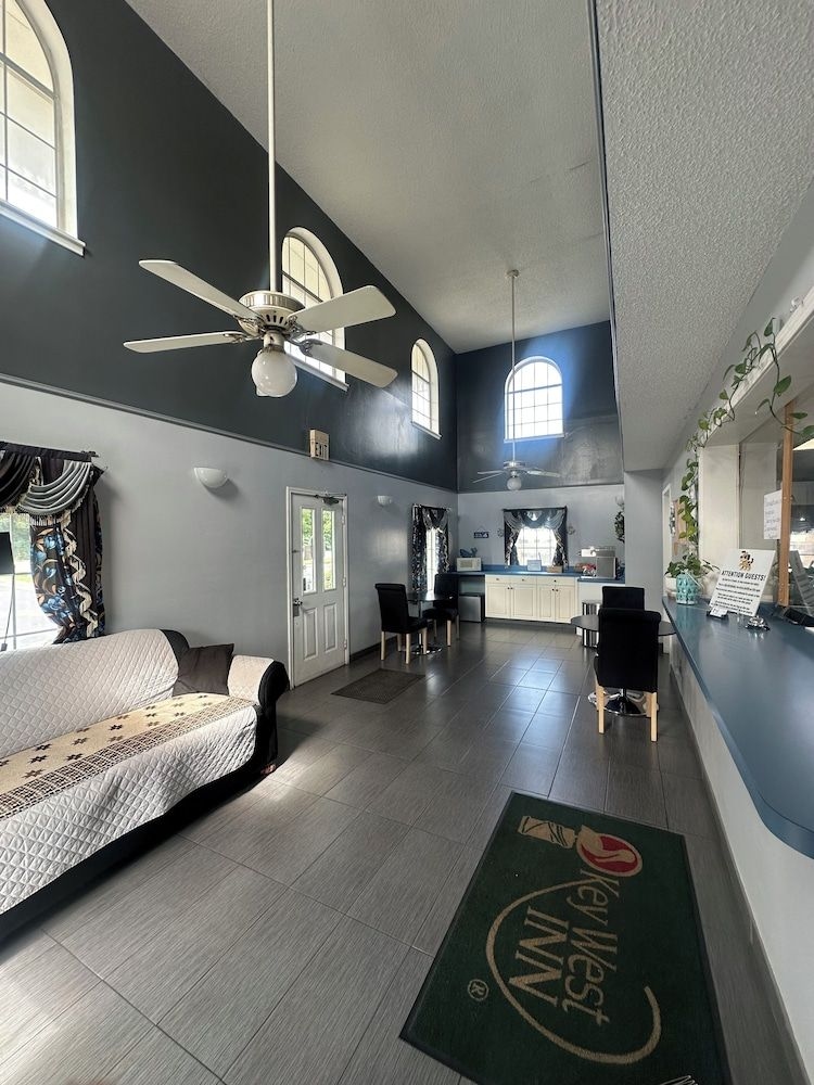 Key West Inn3