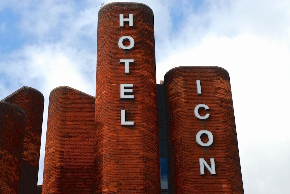 Icon Hotel2