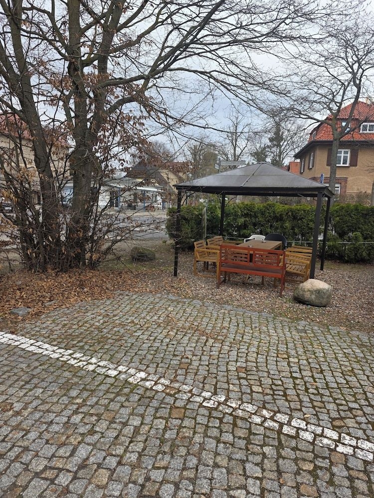 Pension am Filmpark1