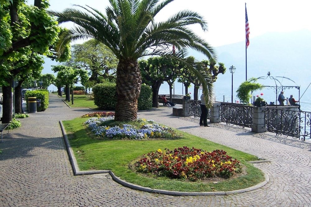 La Piazza Menaggio3